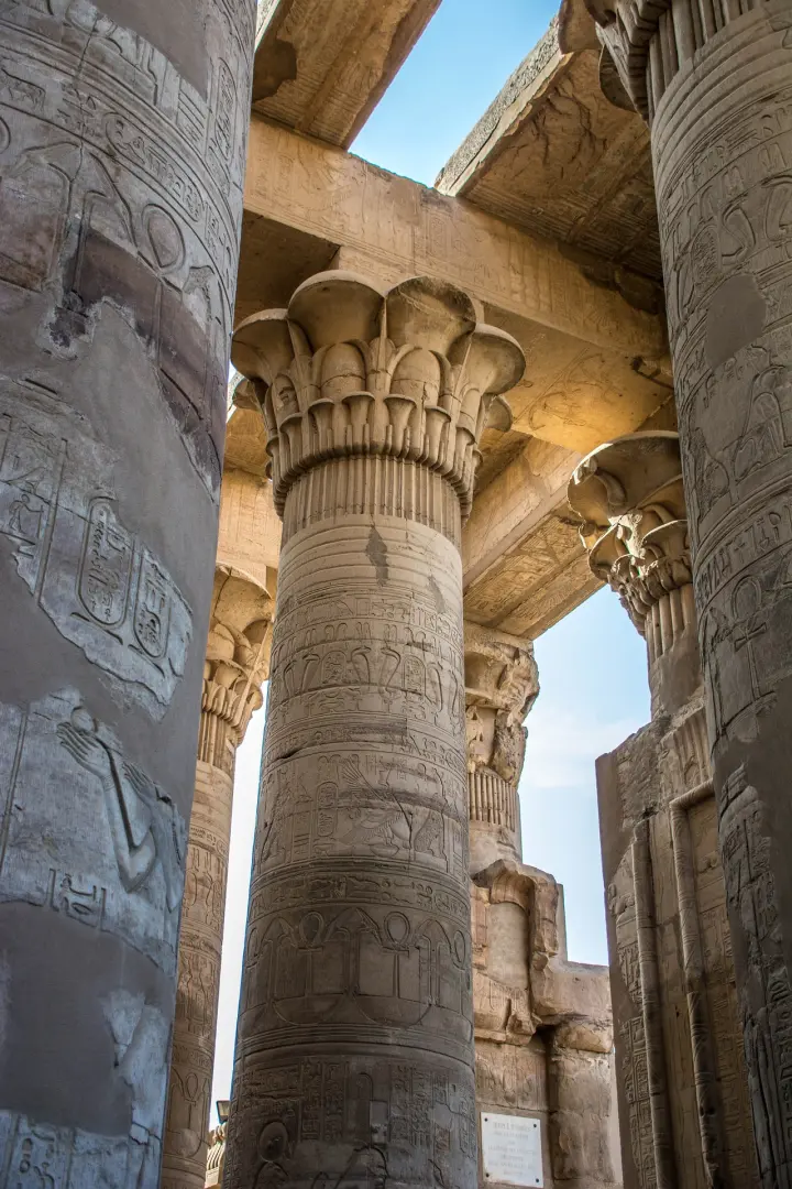 Ven a descubrir Egipto en un increíble viaje en grupo que nunca olvidarás. Recorreremos el Nilo en busca de grandes aventuras visitando Luxor, Abu Simbel..