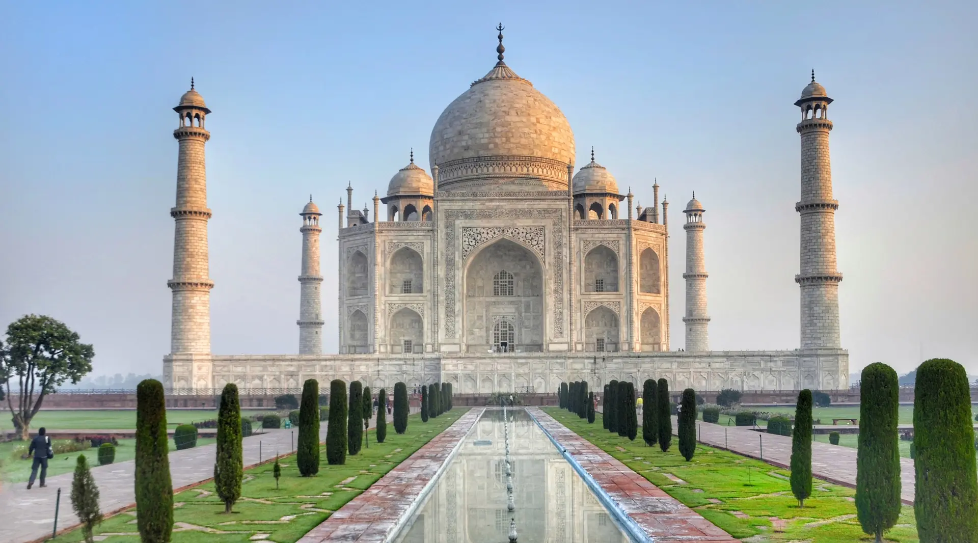 Únete a este viaje organizado al  India norte de India en grupo reducido, empezando por Delhi, en una mezcla de arquitectura, cultura y tradición.
