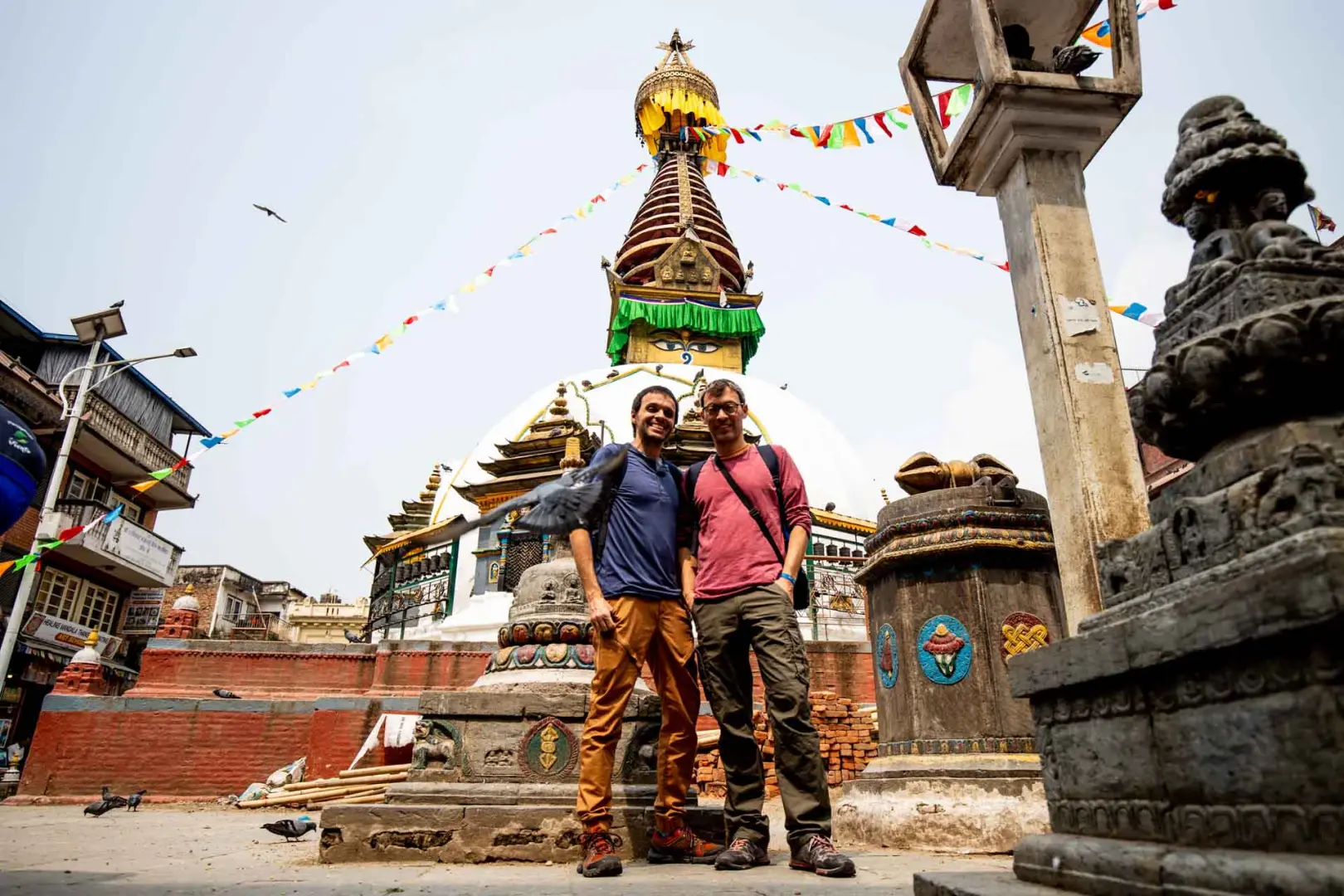 Únete a este viaje a Nepal organizado donde, desde Katmandú, conocerás la cuna del budismo, la selva de Chitwan y los imponentes Himalayas desde Pokhara.