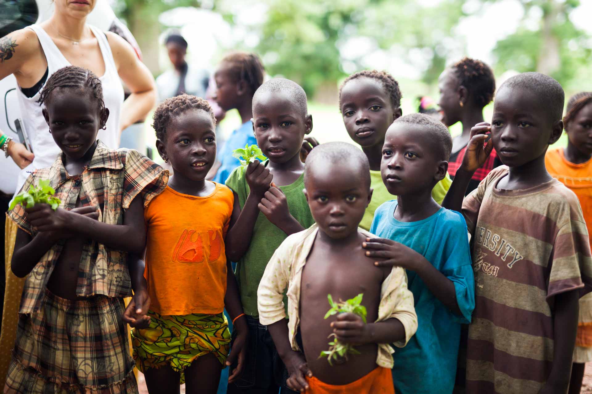 Descubre el país de las sonrisas. Viaja con un grupo a descubrir las maravillas del país Basari y alojándonos en campamentos solidarios.