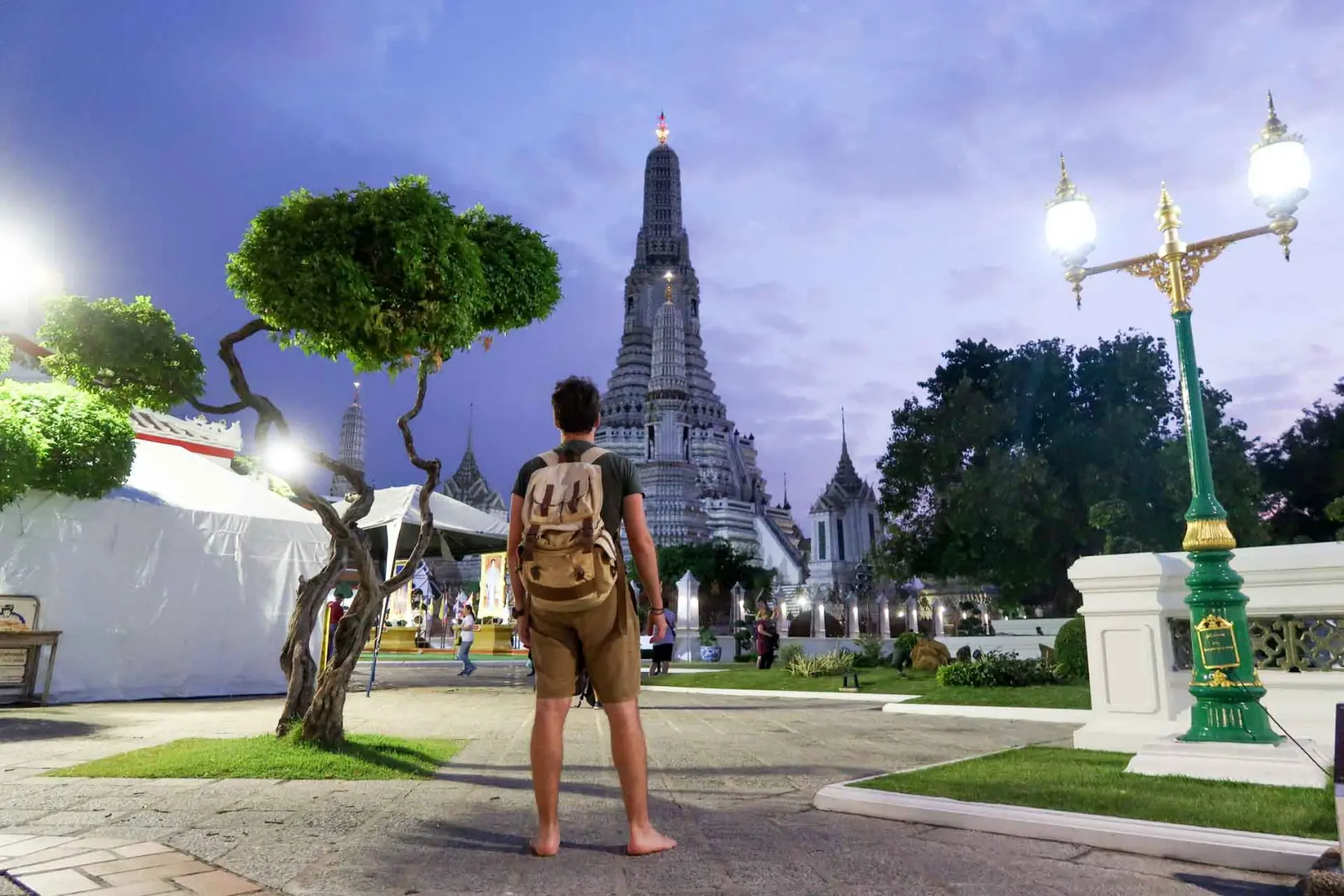 Prepárate y sal a la aventura en este viaje organizado a Tailandia conociendo su capital, Bangkok, así como sus sitios históricos como Ayutthaya.