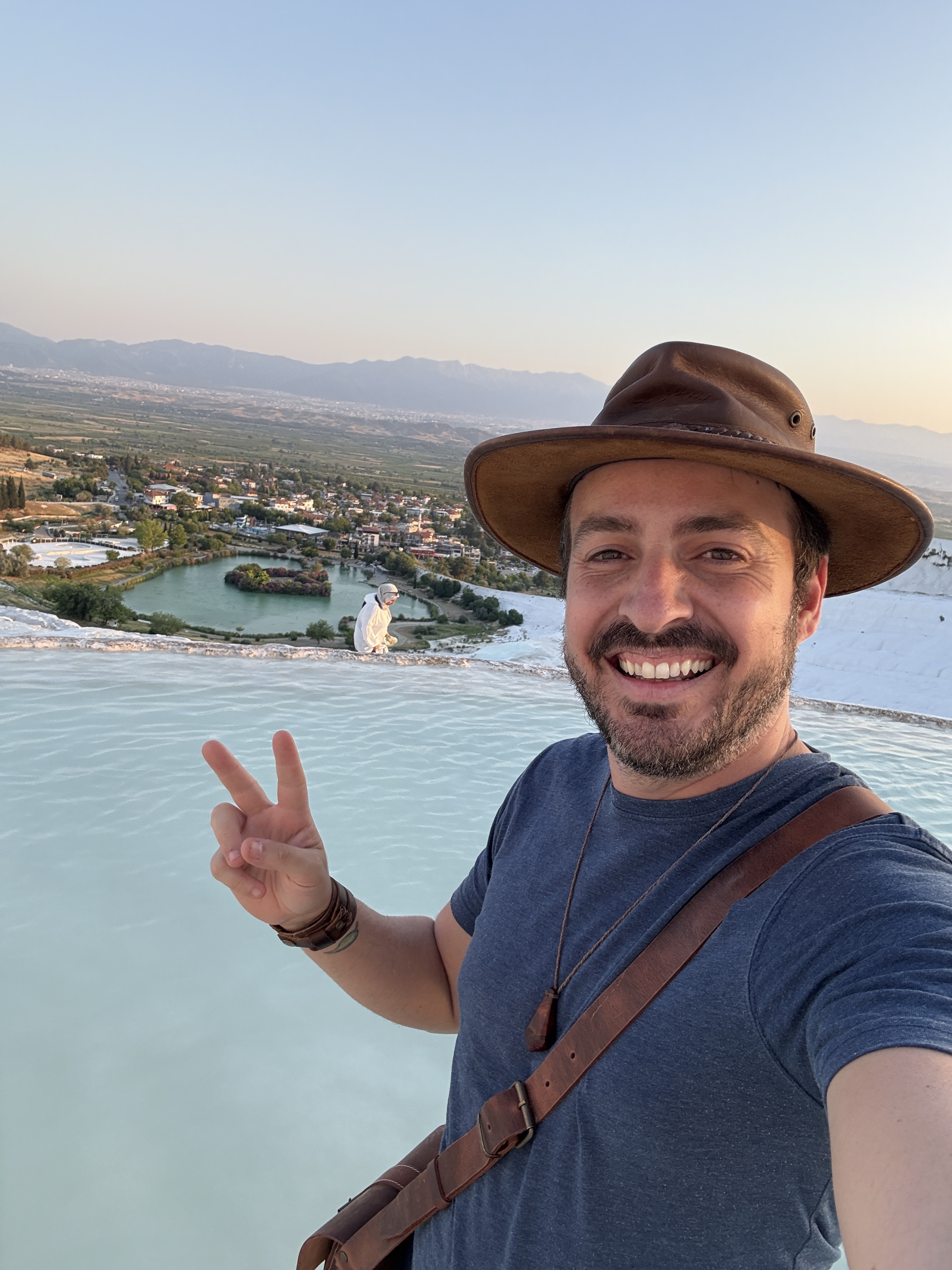 Descubre Turquía en grupo con Persiguiendo el Viento: desde el bullicio de Estambul hasta los globos de Capadocia. Un viaje organizado con esencia